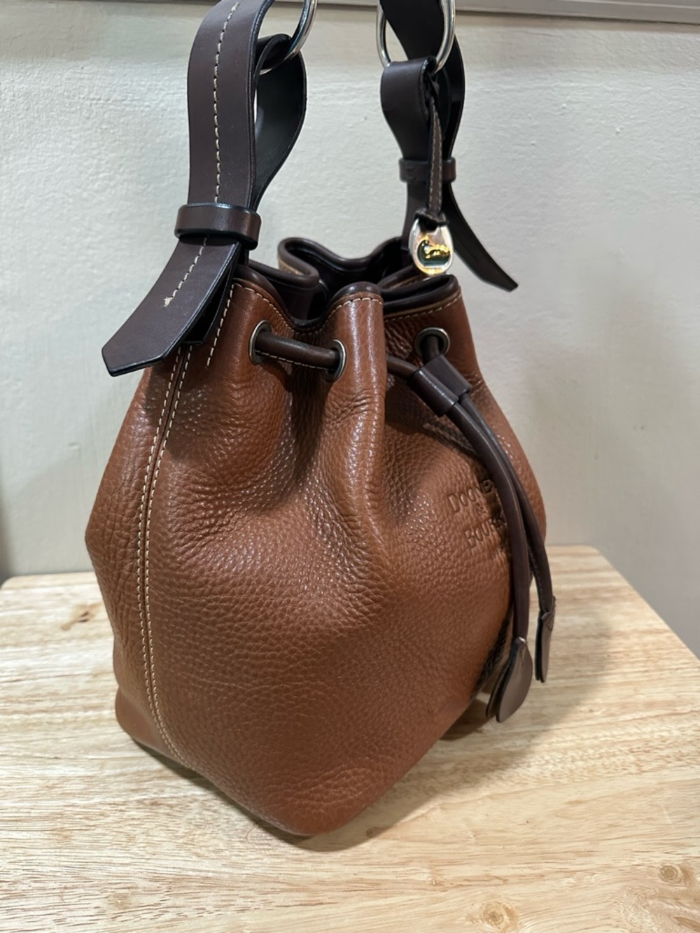 Dooney & Bourke Brown Leather Drawstring Shoulder Bag with Dark Brown Trim - Picture 9 of 16